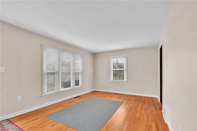 883 Bonnie Brae Avenue NE, Warren, OH 44483