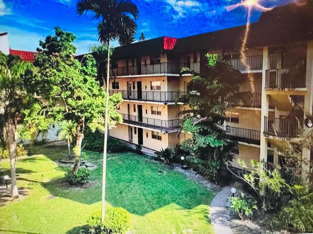 3330 Spanish Moss Terrace 406, Lauderhill, FL 33319