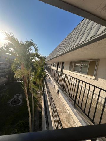 3330 Spanish Moss Terrace 406, Lauderhill, FL 33319