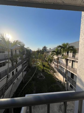 3330 Spanish Moss Terrace 406, Lauderhill, FL 33319