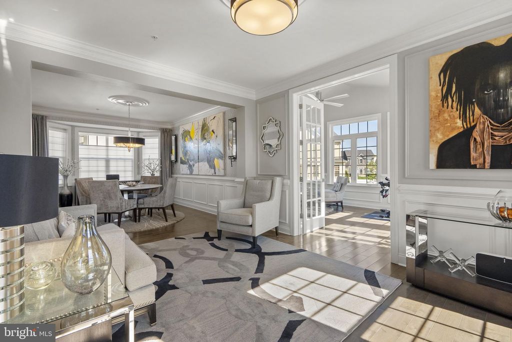 Image 13 of property listing at 707 CLAMOR CT, Fort Washington, MD 20744