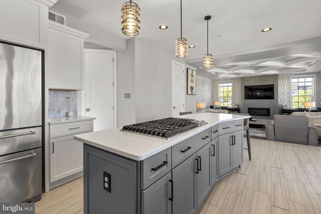 Image 14 of property listing at 707 CLAMOR CT, Fort Washington, MD 20744