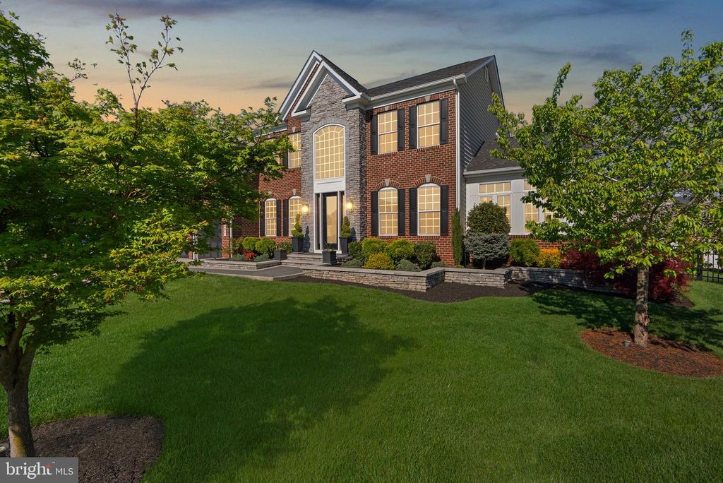 Image 44 of property listing at 707 CLAMOR CT, Fort Washington, MD 20744