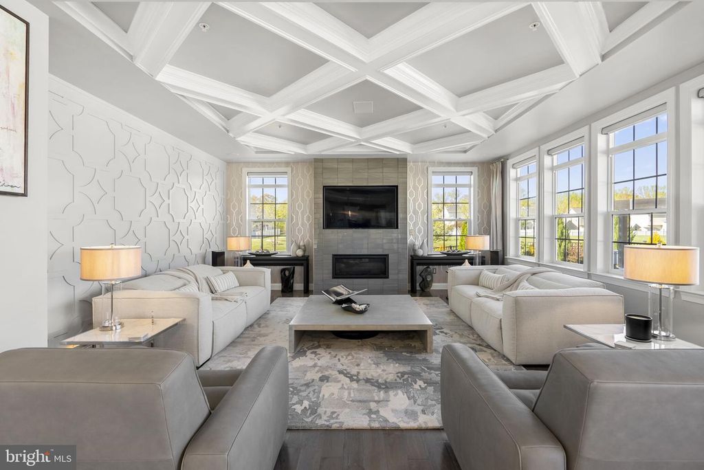 Image 5 of property listing at 707 CLAMOR CT, Fort Washington, MD 20744