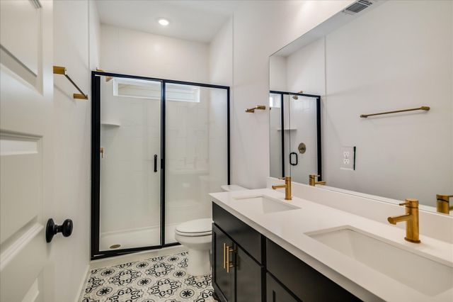 253 Darley Oak DR, Dripping Springs, TX 78620