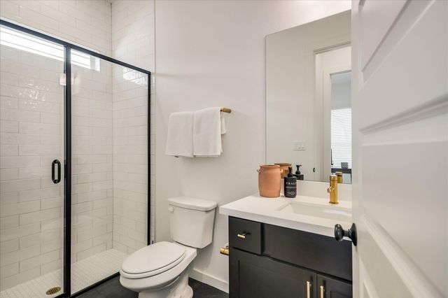 253 Darley Oak DR, Dripping Springs, TX 78620