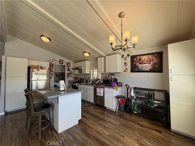 14000 El Evado Road 87, Victorville, CA 92392