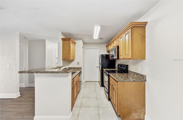 2516 GRASSY POINT DRIVE 208, Lake Mary, FL 32746