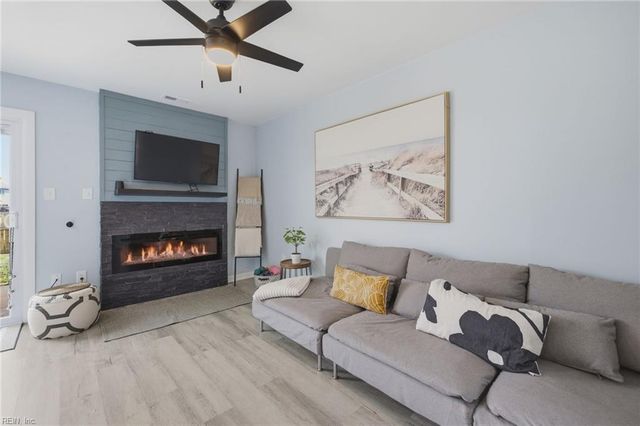 728 Quesnel DR, Virginia Beach, VA 23454