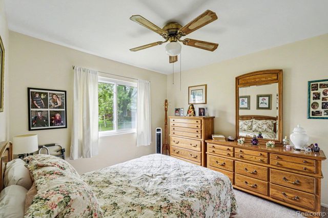 4987 E M 36, Hamburg Township, MI 48169