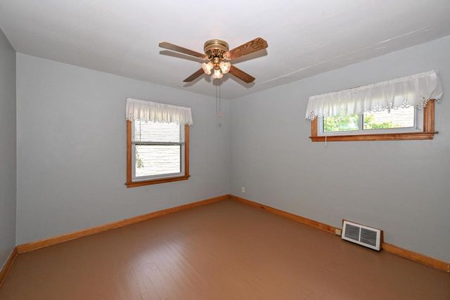 4164 S 4th STREET, Milwaukee, WI 53207