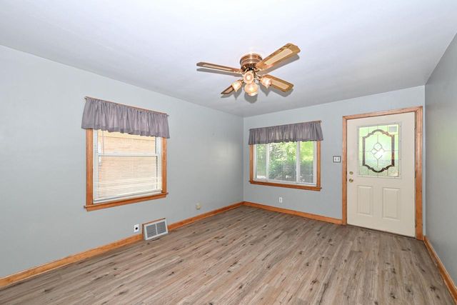 4164 S 4th STREET, Milwaukee, WI 53207