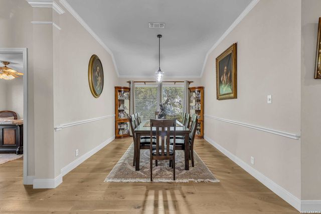 602 Mesa Rdg, San Antonio, TX 78258
