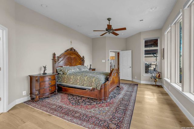 602 Mesa Rdg, San Antonio, TX 78258