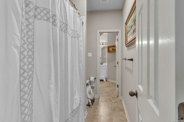 602 Mesa Rdg, San Antonio, TX 78258
