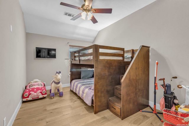 602 Mesa Rdg, San Antonio, TX 78258