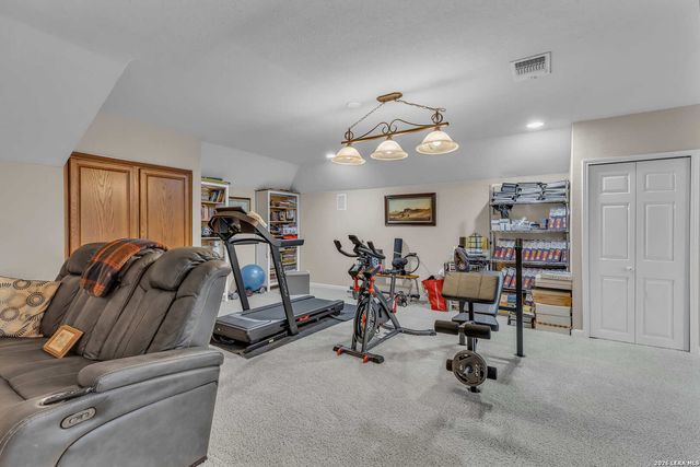 602 Mesa Rdg, San Antonio, TX 78258