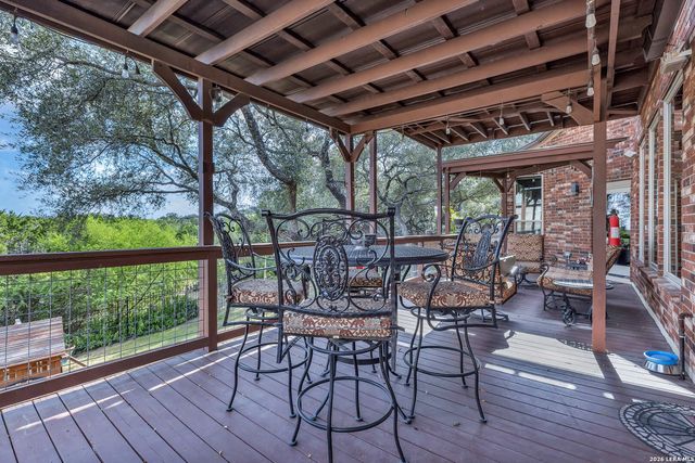 602 Mesa Rdg, San Antonio, TX 78258