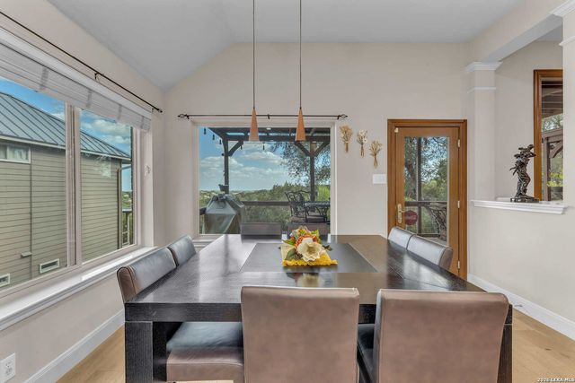 602 Mesa Rdg, San Antonio, TX 78258