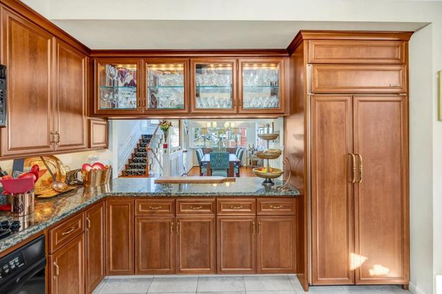 127 16th Street, Pacific Grove, CA 93950