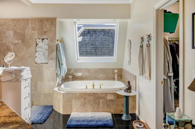 127 16th Street, Pacific Grove, CA 93950