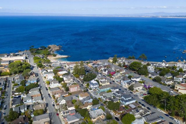 127 16th Street, Pacific Grove, CA 93950