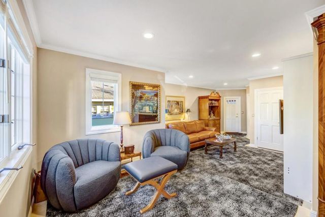 127 16th Street, Pacific Grove, CA 93950