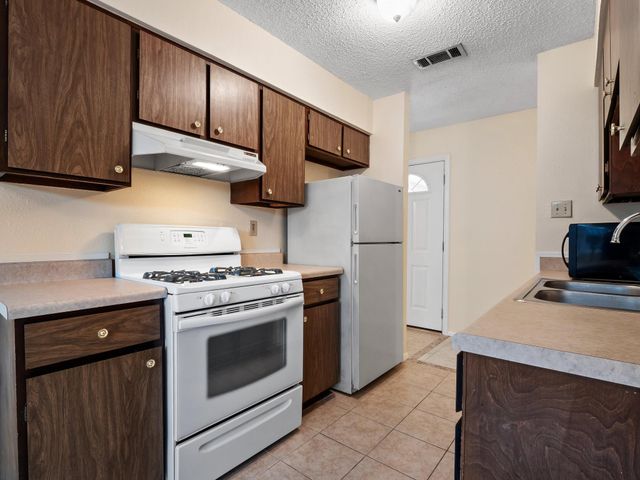 3513 Westchester Ave 102, Austin, TX 78759