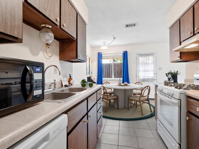 3513 Westchester Ave 102, Austin, TX 78759