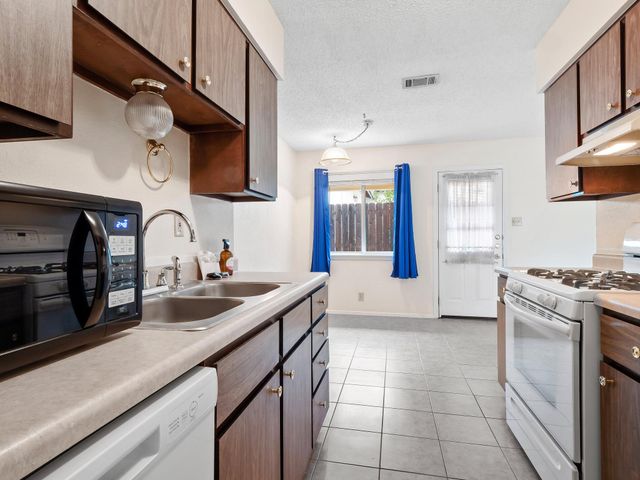 3513 Westchester Ave 102, Austin, TX 78759