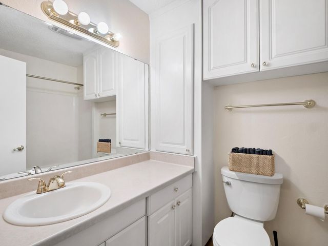 3513 Westchester Ave 102, Austin, TX 78759