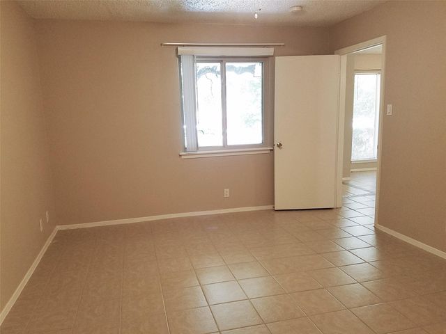 3513 Westchester Ave 102, Austin, TX 78759