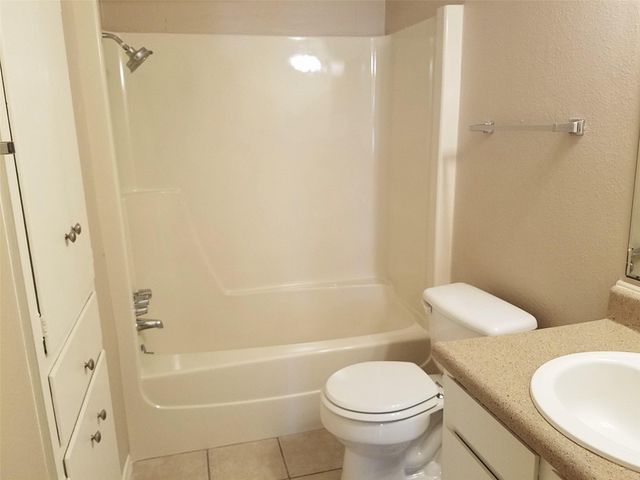 3513 Westchester Ave 102, Austin, TX 78759