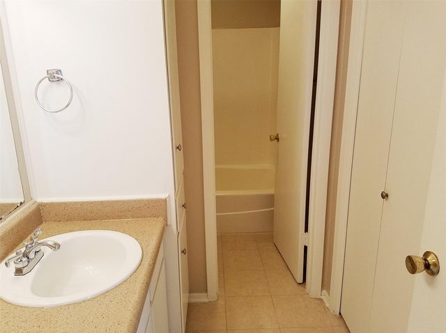 3513 Westchester Ave 102, Austin, TX 78759