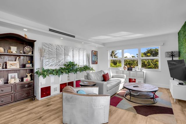 1839 Middle River Drive 303, Fort Lauderdale, FL 33305