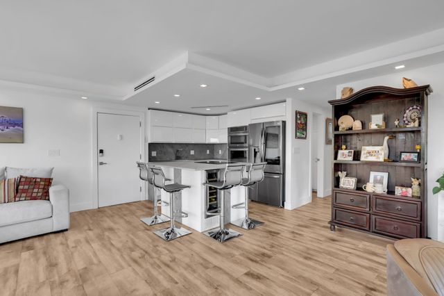 1839 Middle River Drive 303, Fort Lauderdale, FL 33305