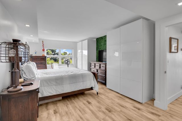 1839 Middle River Drive 303, Fort Lauderdale, FL 33305