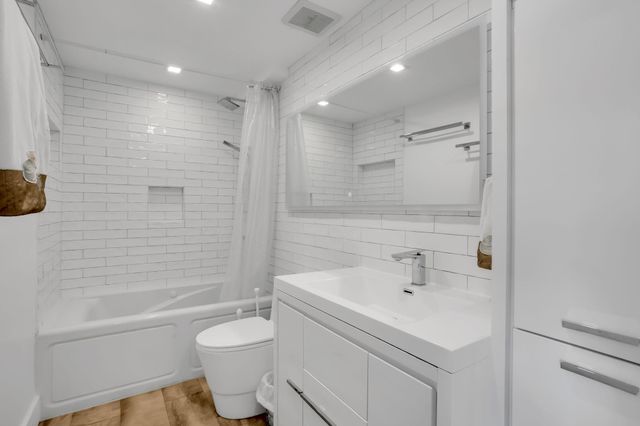 1839 Middle River Drive 303, Fort Lauderdale, FL 33305