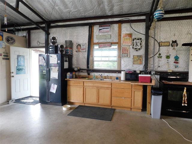 7032 Fm 1567, Lone Oak, TX 75453