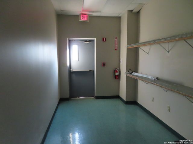 2614 W Commerce # 300, San Antonio, TX 78207