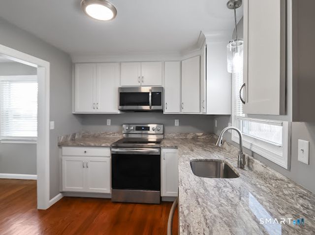 148 Central Avenue, West Haven, CT 06516