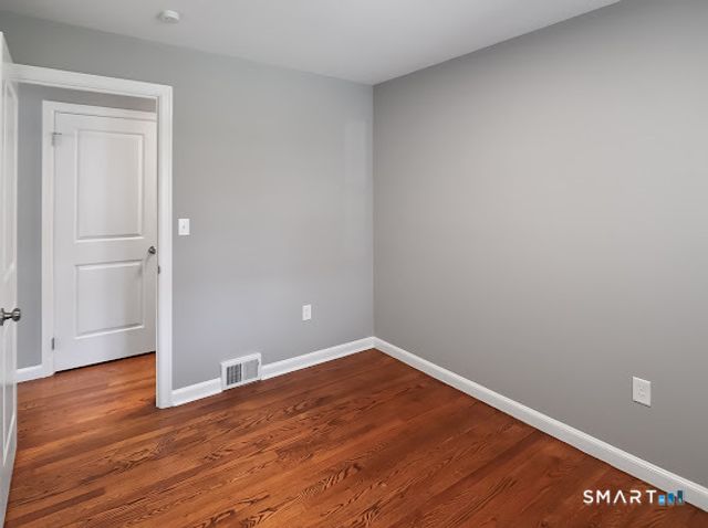 148 Central Avenue, West Haven, CT 06516