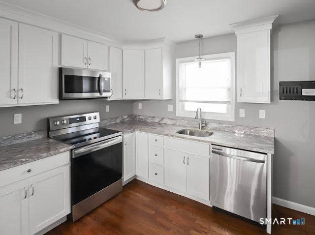 148 Central Avenue, West Haven, CT 06516