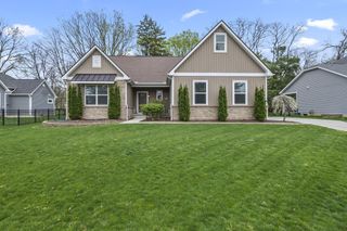 136 Mainsail Drive, Westerville, OH 43081