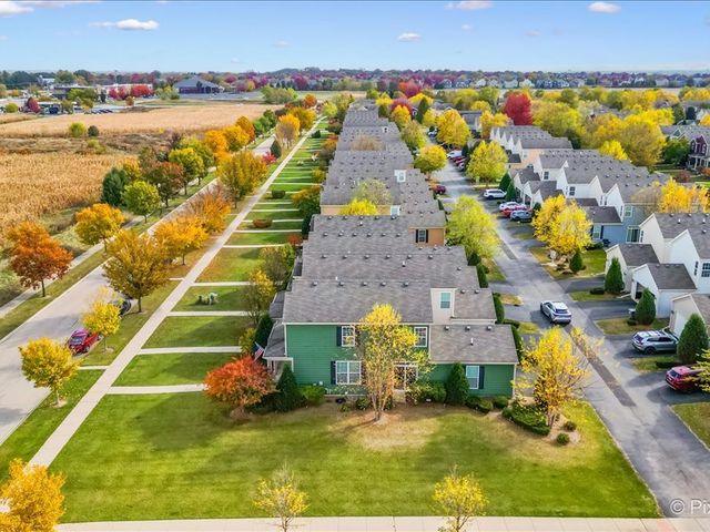 3648 Daisy Lane, Elgin, IL 60124