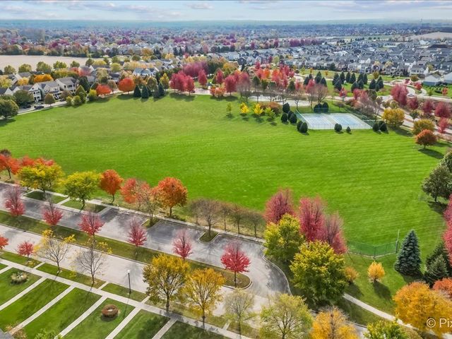 3648 Daisy Lane, Elgin, IL 60124