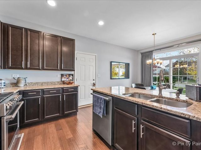 3648 Daisy Lane, Elgin, IL 60124