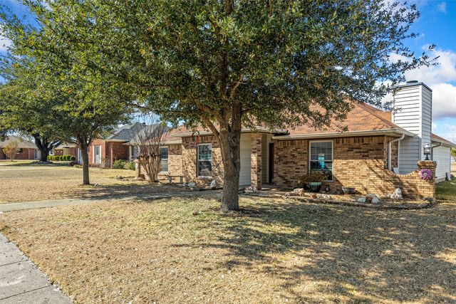 3913 Arizona Street, Sachse, TX 75048