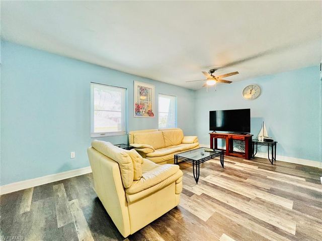 465 Bald Eagle DR 7, Marco Island, FL 34145