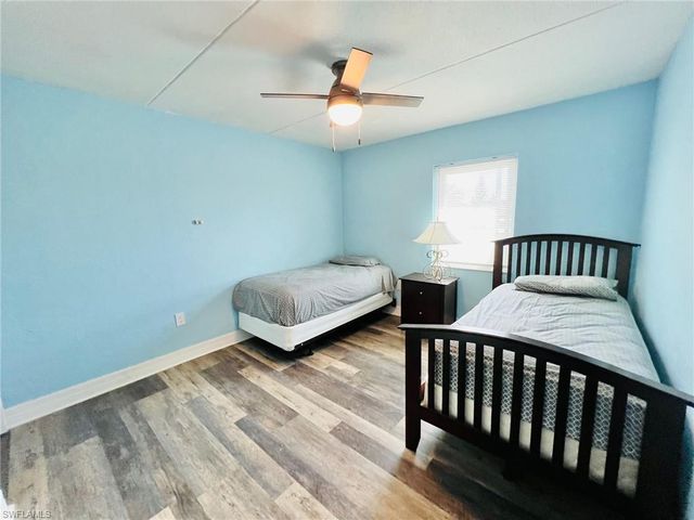 465 Bald Eagle DR 7, Marco Island, FL 34145